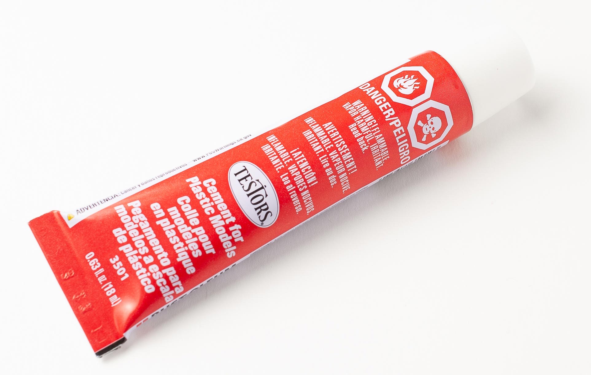 Tube of thick model-building cement