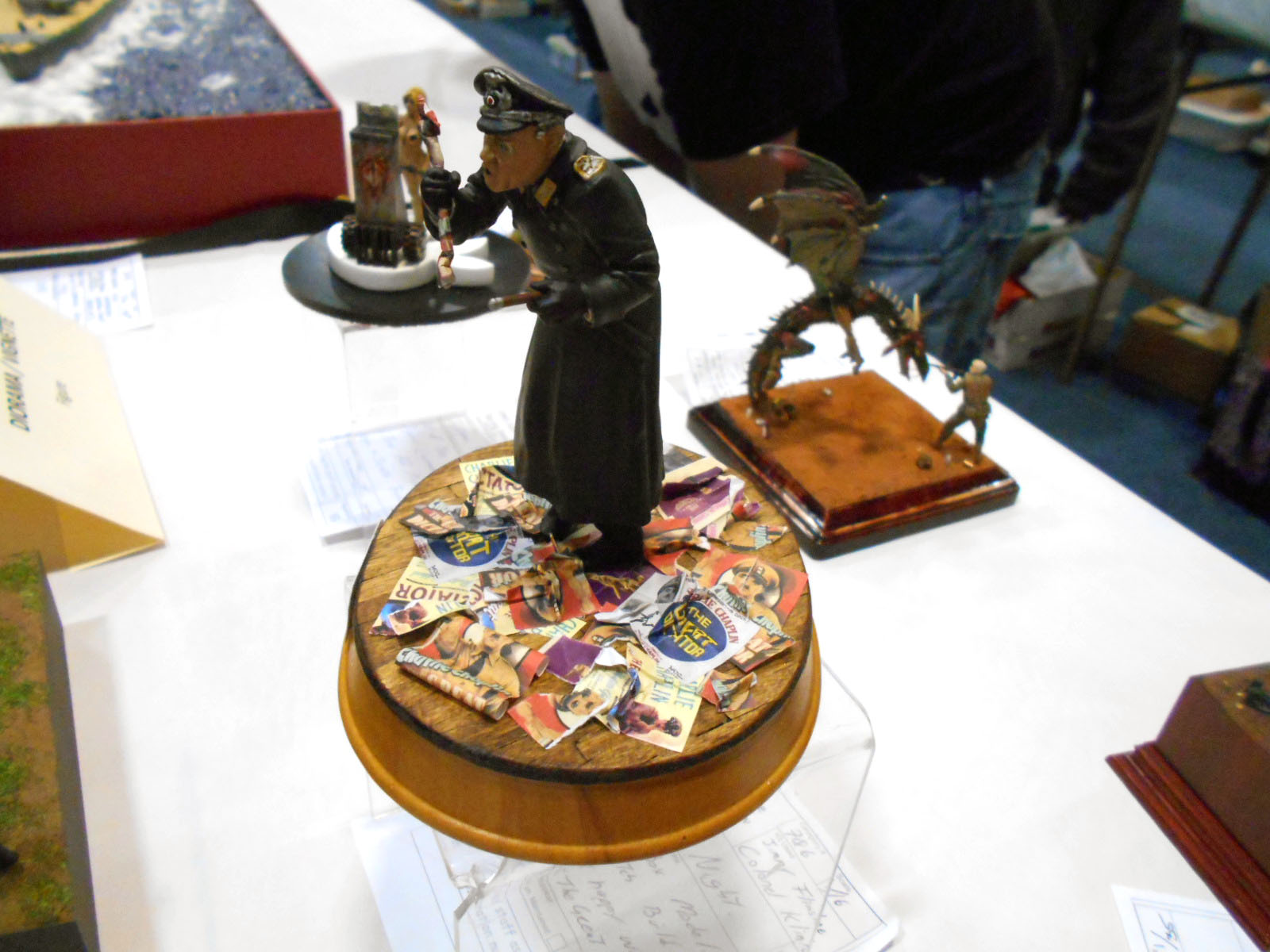 304 - Sci-Fi/Fantasy Figures - pRenton IPMS Spring Show 04 23  2016 0140 Figures 05