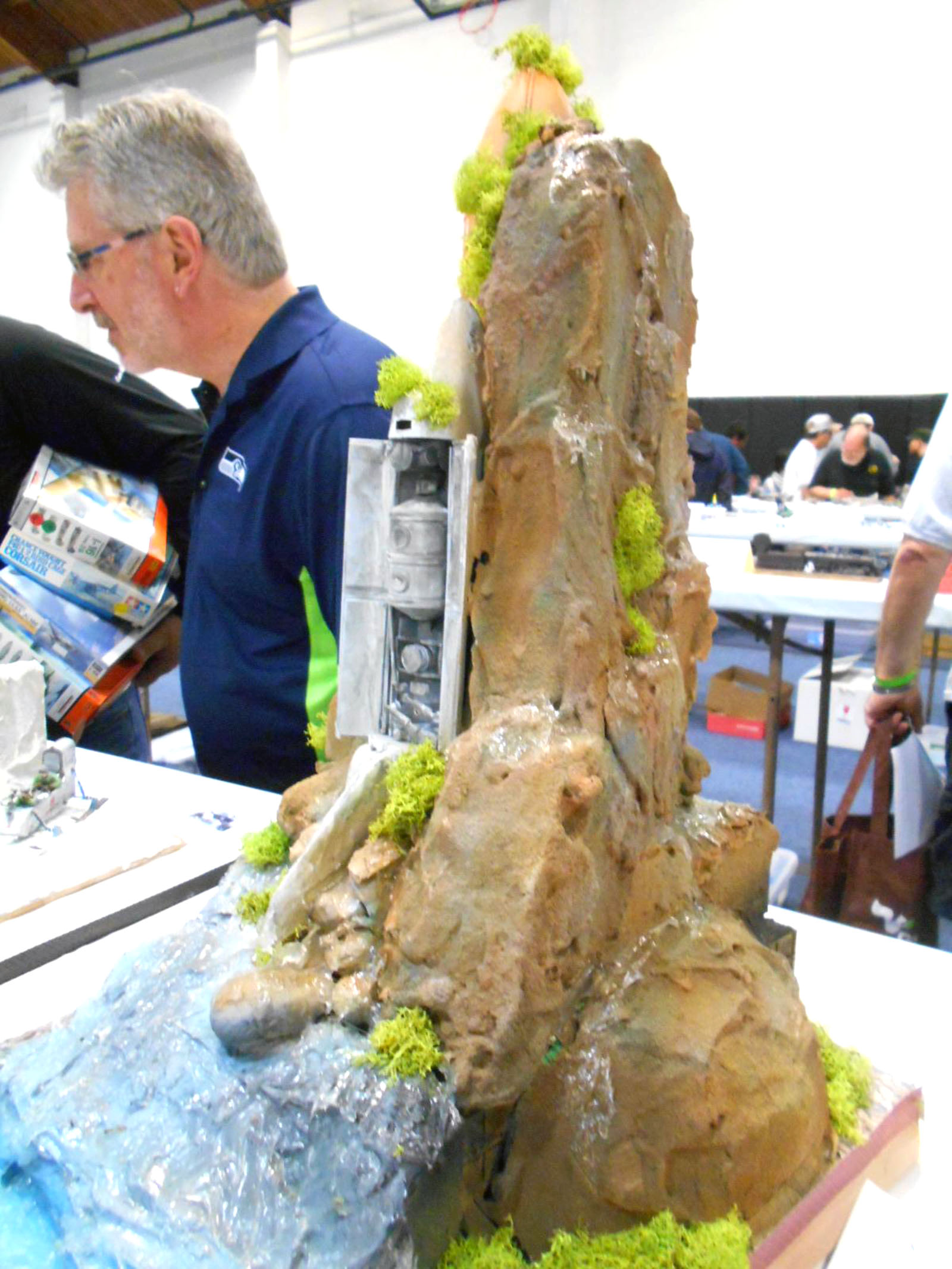 pRenton IPMS Spring Show 04 23  2016 0200 Dio Space Shuttle 06