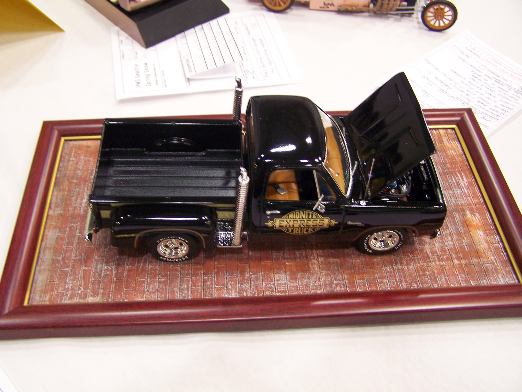504 - Automotive Pickup Trucks - Auto (30)