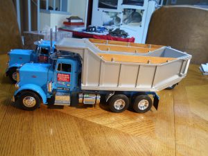 DumpBed-Custom-Peterbilt-1-25th-0050 030 034