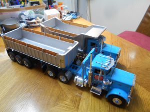 DumpBed-Custom-Peterbilt-1-25th-0050 030 035