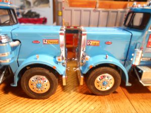 DumpBed-Custom-Peterbilt-1-25th-0050 044 073